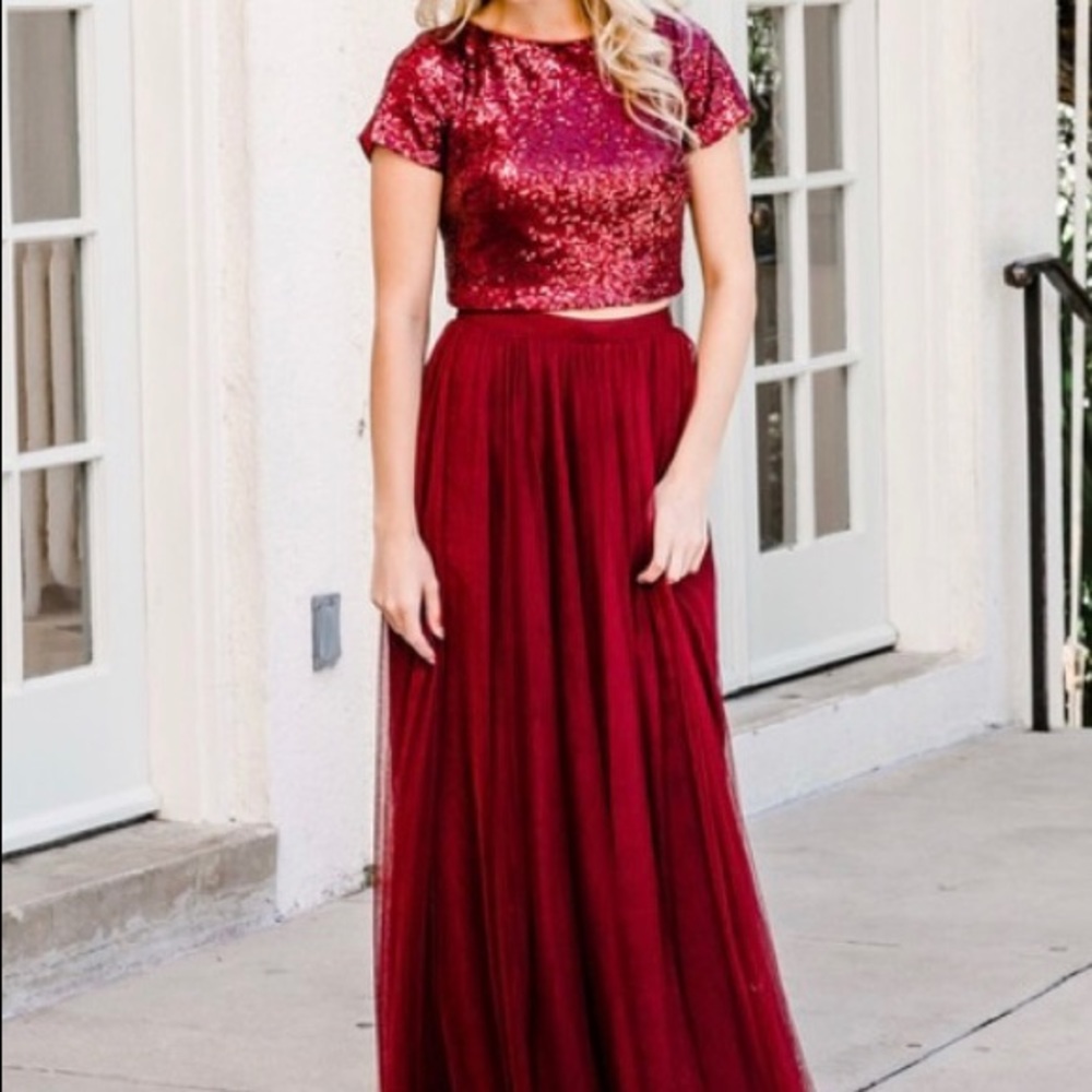 2 piece burgundy dress set.